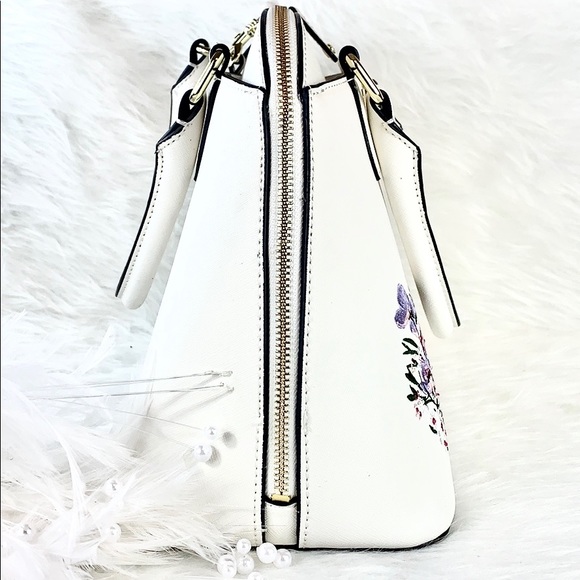 🏷New KARL LAGERFELD🏷 FLORAL WHITE DOME SATCHEL - Picture 6 of 8